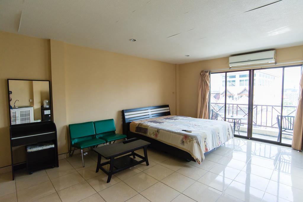 The Bed Hotel Pattaya Buitenkant foto
